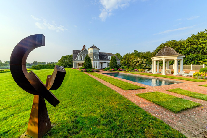86 Bay Lane, Water Mill
