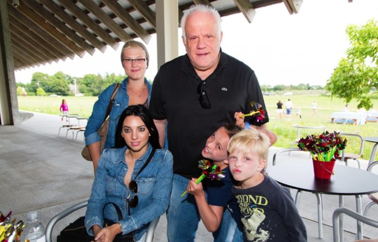 Yana Hoerdt, Amanda Georef, Bruce Lewin, Sienna Lewin, David Lewin