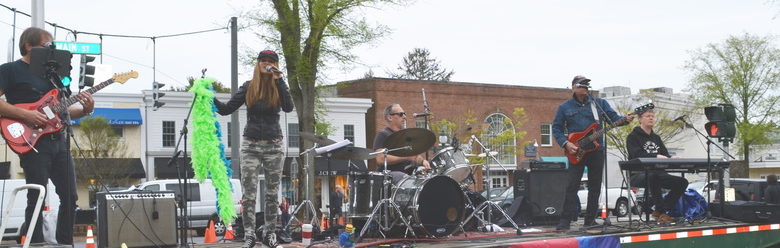 East Hampton's 2nd Annual Spring Street Fair