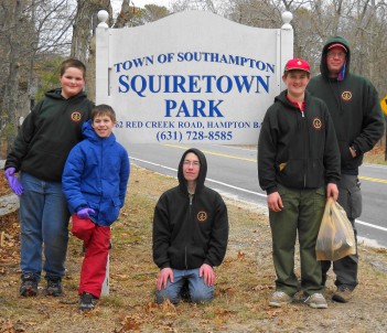 Hampton Bays Boy Scout Troop 483 at Squiretown Park East End cleanup3
