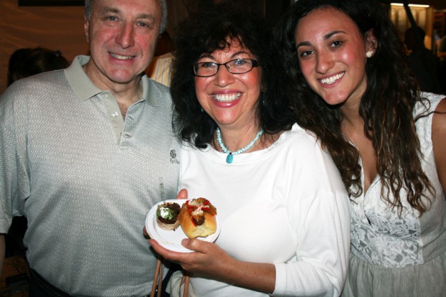 Al, Laura and Emily Abrams
