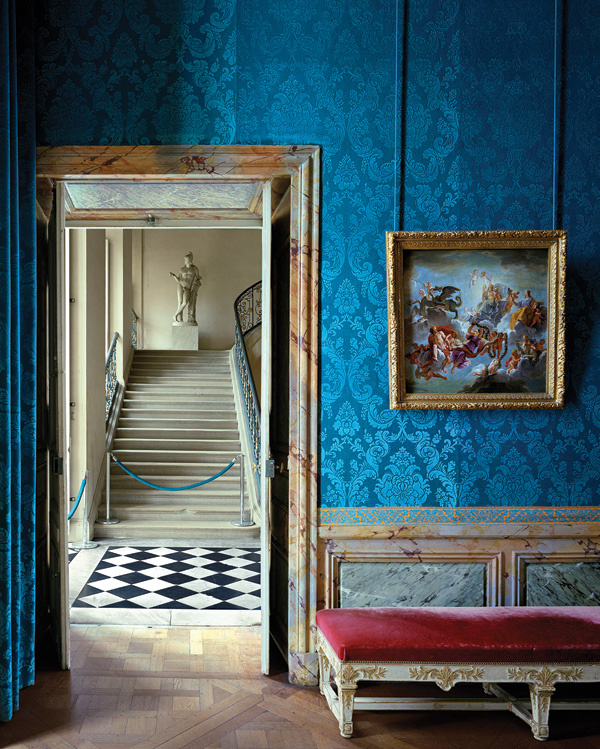 Robert Polidori, "Le Triomphe de Saturne en Salle les Campagnes Militaires,Versailles, Courtesy Nicholas Metivier Gallery