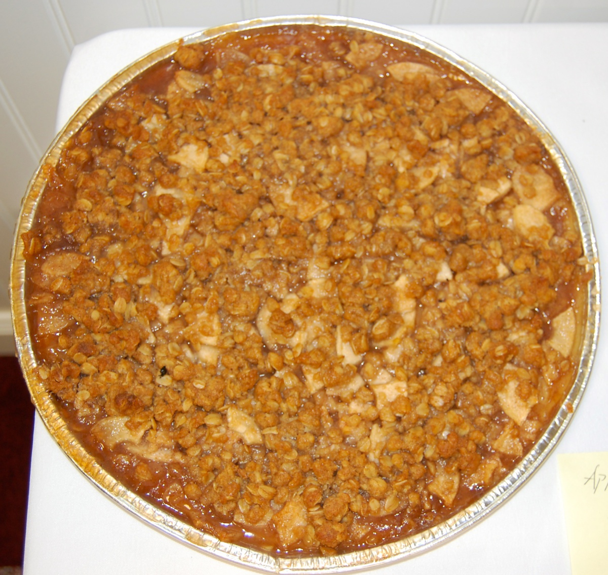 Apple crisp pie