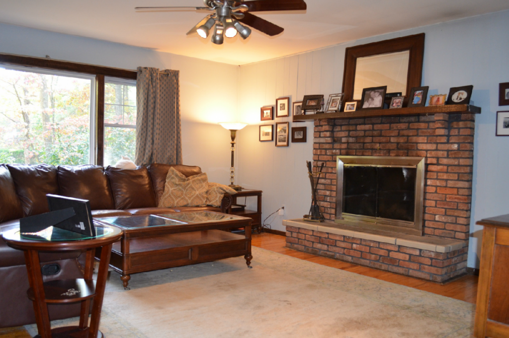 85 Elm Street, Calverton