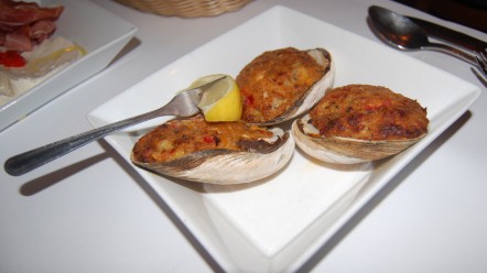 Cappelletti's baked clams
