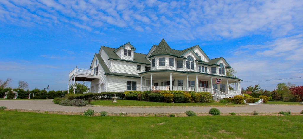 Eastport Bed & Breakfast, currently listed with Robert Canberg.