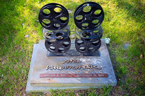 Experimental filmmaker Stan Vanderbeek's grave in Green River Cemetery