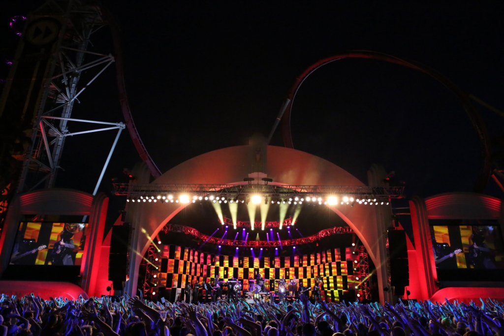 Jimmy Buffet performs with The Roots on "The Tonight Show."