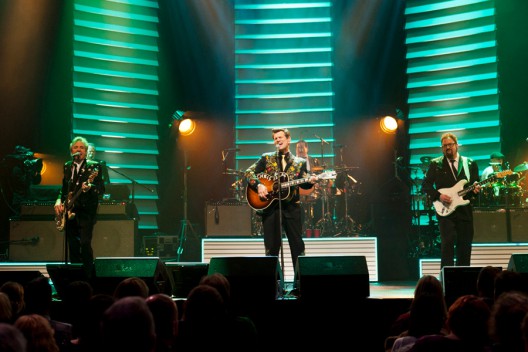 Chris Isaak performs