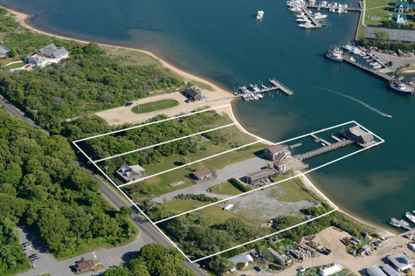 <p class="p4" style="text-align: center;"><b>The Be All, End All </b><b><a href="http://www.corcoran.com/hamptons/listings/display/3322989#WebID=32737" target="_blank">521 East Lake Drive</a> </b><b>$24,950,000</b></p>