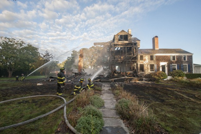 Hearthstone Inn in Sagaponack Sagg Main Street destroyed in Fire