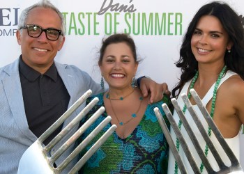 Co-hosts of the Food Network's 