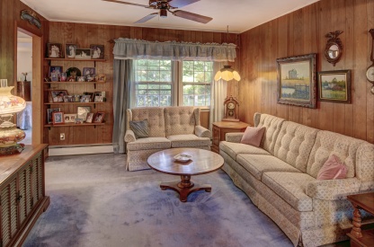 Hortons Lane. $425,000