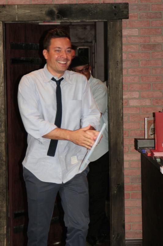 Jimmy Fallon arrives at Harbor Books