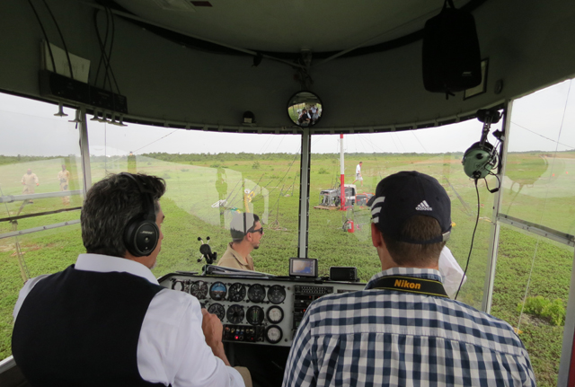 Line Pilot Caesar Mendez and Dan's Papers web editor Brendan J. O'Reilly in the frontrow seats of the four-seat blimp. Photo credit: Steve McKenna