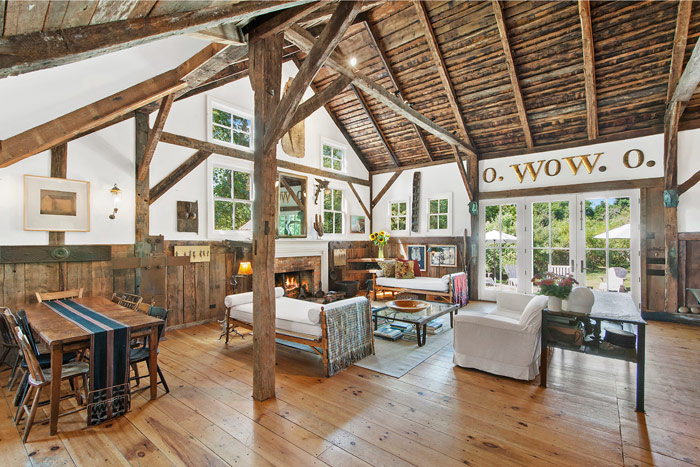 1740s barn at 2983 Montauk Highway.