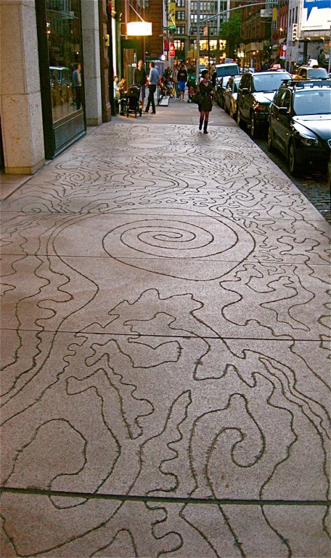 Ken Hiratsuka 2008 carving at 25 Bond Street in NYC, Photo: Courtesy Ken Hiratsuka