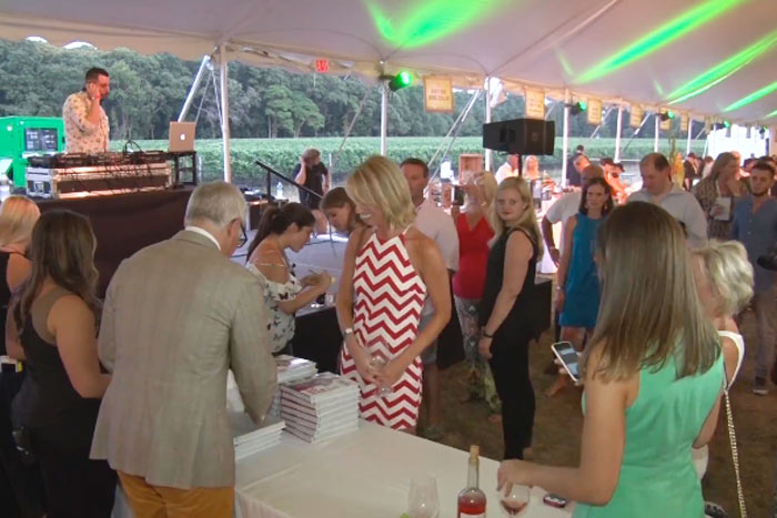 Geoffrey Zakarian book signing at Dan's Harvest East End 2015