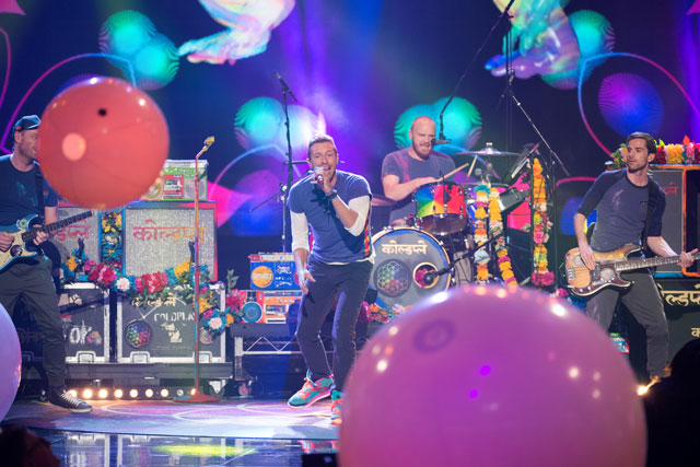 Coldplay performs at the American Music Awards.
