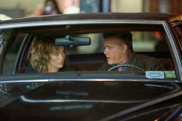 Jennifer Lopez as Harlee Santos, Ray Liotta as Bill Wozniak