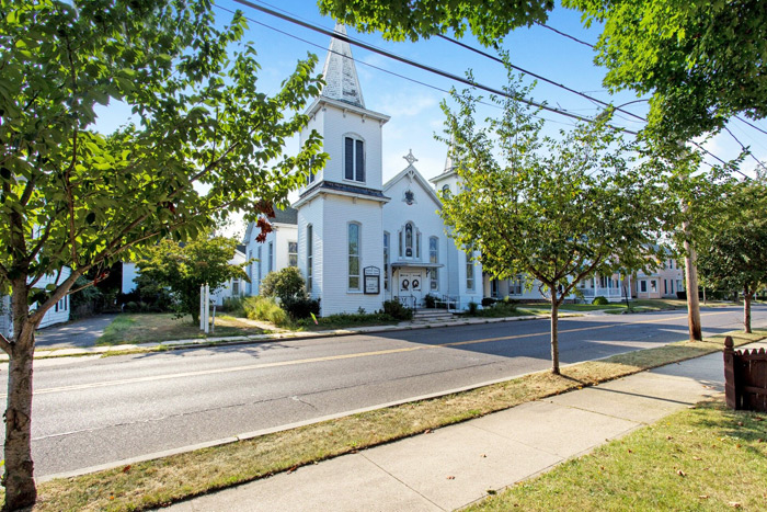 624 1st Street, Greenport