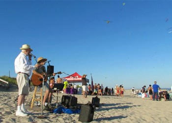 Dan Rattiner and Jim Turner at Dan's Kite Fly 2016