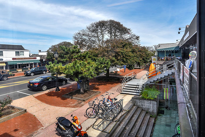 Plaza Surf N' Sports in Montauk