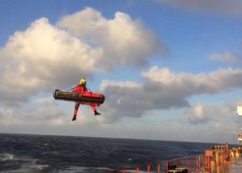 ParaRescue Team perform rescue on the Tamar cargo ship