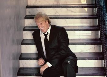 John Tesh