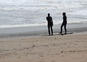 surfers