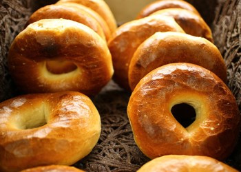 What's the difference between a bagel?