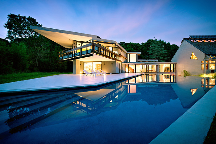 Luxury swimming pool