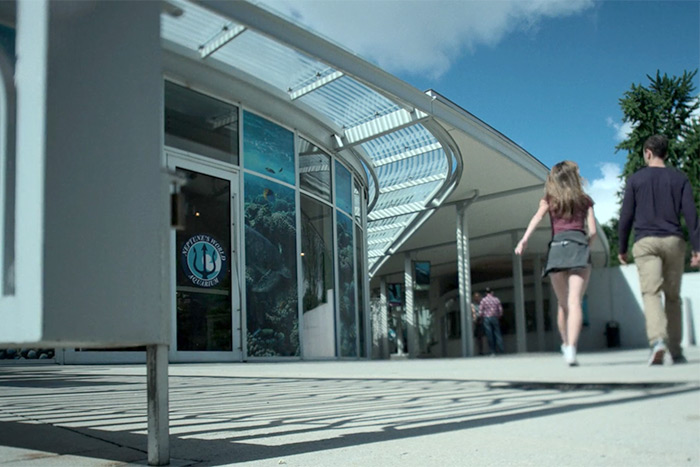 LI Aquarium as "Neptune's World" on Jessica Jones