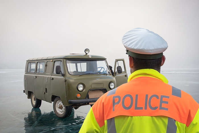 Hamptons Police stop cars from driving over ice to Shelter Island