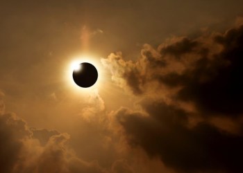 Watch the solar eclipse safely!