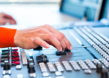podcasting mixing board