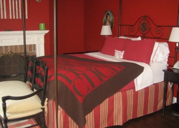 An inviting East Hampton bedroom.