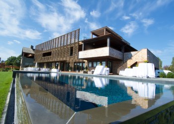 Holiday House Hamptons is located at 100 Crescent Avenue in Water Mill