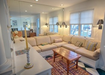 21 White Oak Lane, $725,000.