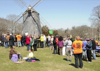 Save East Hampton rally at the windmill