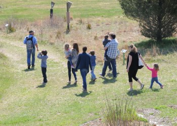 familyfun-c.-richard-lewin-48