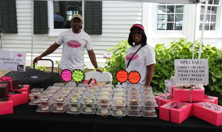 Owner Tessy from Tessy Cake Design with Dex.