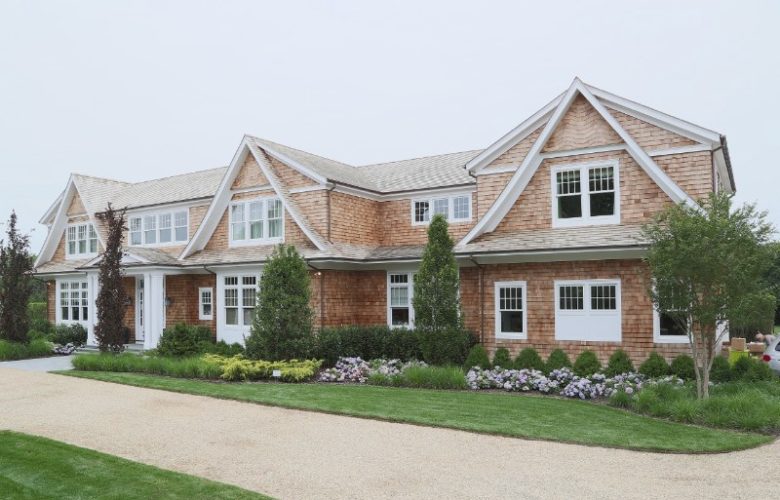 Paramount Builders constructed the 2014 Hampton Designer Showhouse.