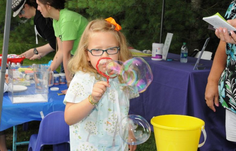 Sophia Stephan was a champion bubble-blower