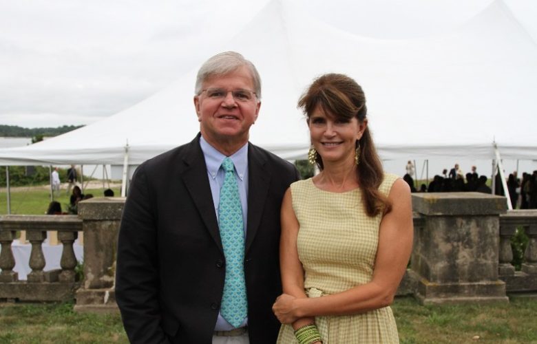 New York State Assemblyman Fred Thiele and Southampton Town Supervisor Anna Throne-Holst