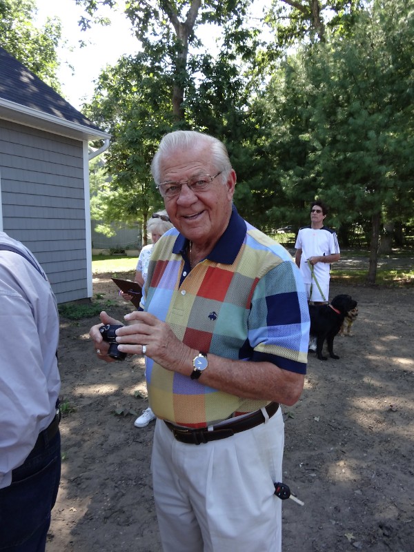 Volunteer Don Cutler