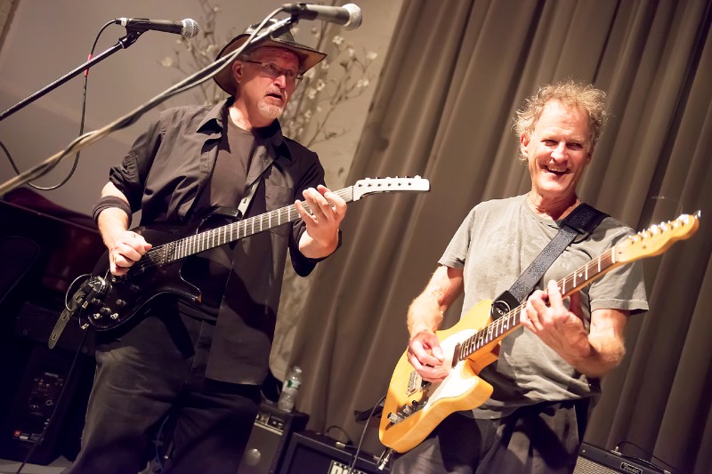 Guitarist Randolph Hudson playing with Jim Turner