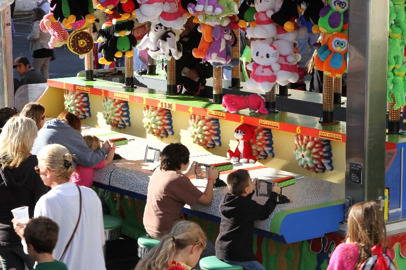 Carnival games drew a large crowd at the San Gennaro Feast of the Hamptons.