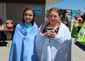 Ellaa Pinonzek and Jackie Massey
