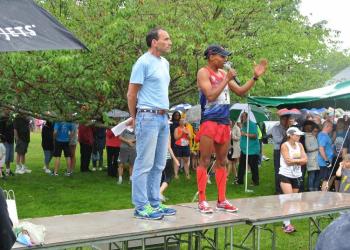 Meb Keflezighi helps kick off the Shelter Island Run